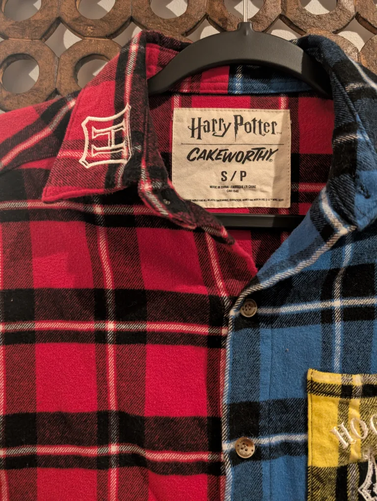 Harry Potter Hogwarts Flannel Shirt image indicator(3)