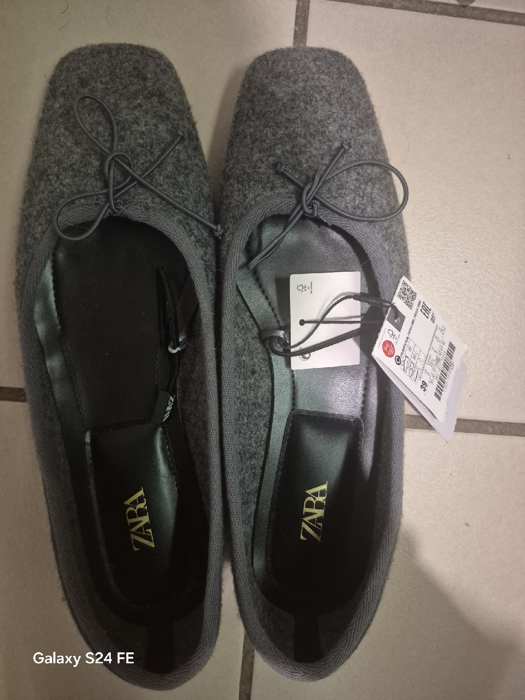 brand new  Zara flats
