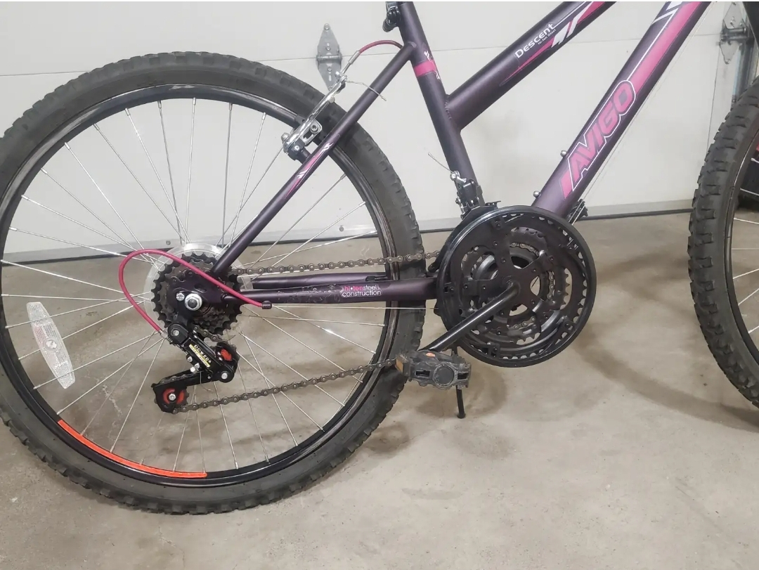 Avigo Descent Mountain Bike - Pink & Black - photo 2