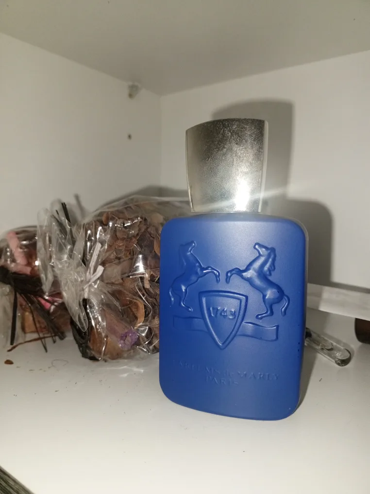 Parfums de Marly Paris Blue Perfume image indicator(2)