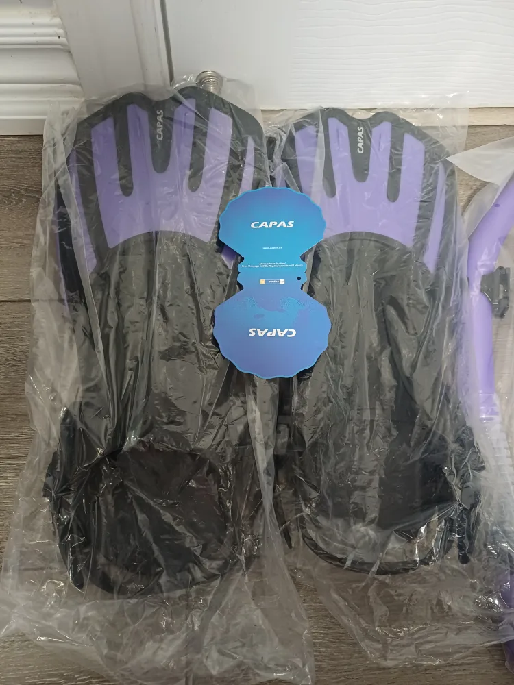 New Capas Snorkel Set - Mask, Fins, Snorkel image indicator(3)