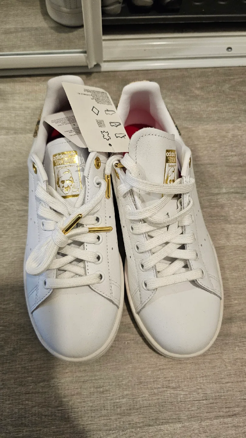 New Adidas Stan Smith White/Gold Shoes Size 6.5 US thumbnail