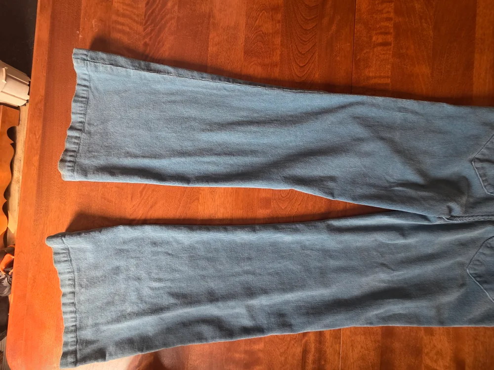 Dakota Corduroy Overalls - Size Small image indicator(4)