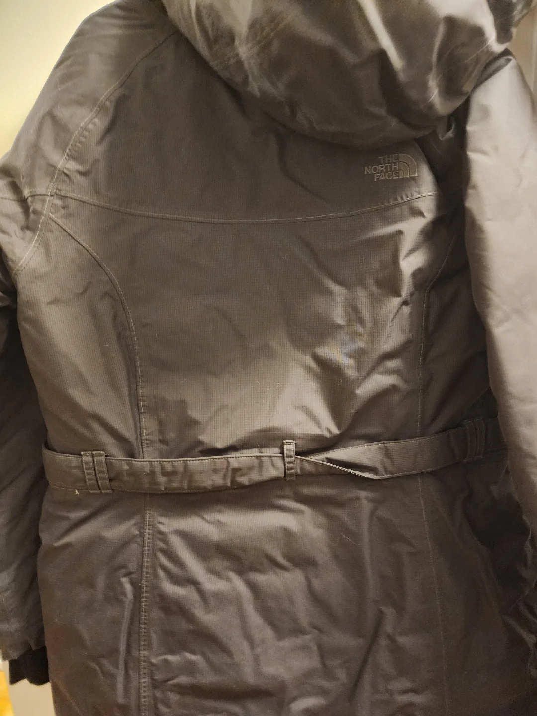 The North Face Women's Parka - Size L image indicator(4)