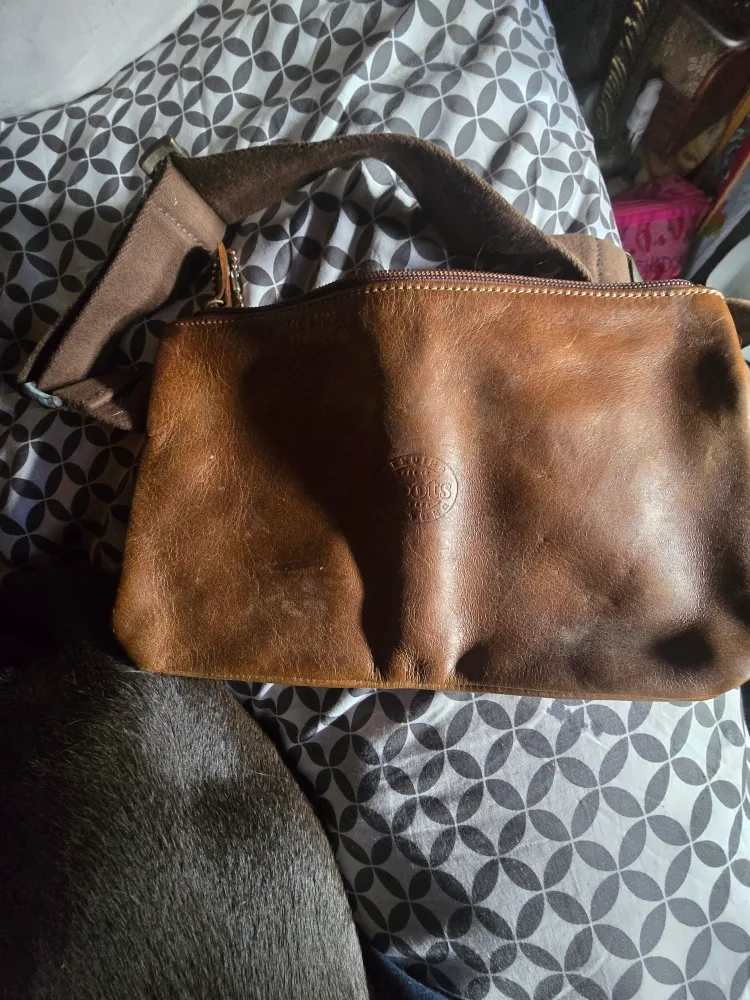 Roots Brown Leather Crossbody Bag image indicator(2)