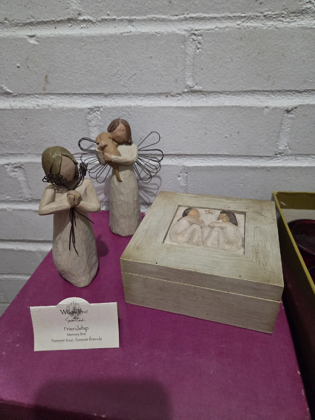 Willow Tree Friendship Memory Box & Figurines