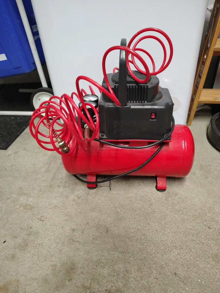 Red Air Compressor image indicator(2)