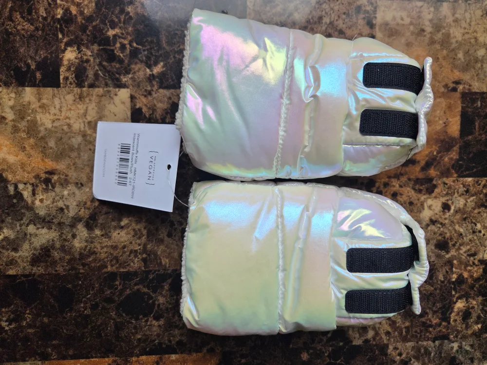 Brand New High Quality 7 a.m Warmmuffs Kids 2-6T. Vegan image indicator(2)