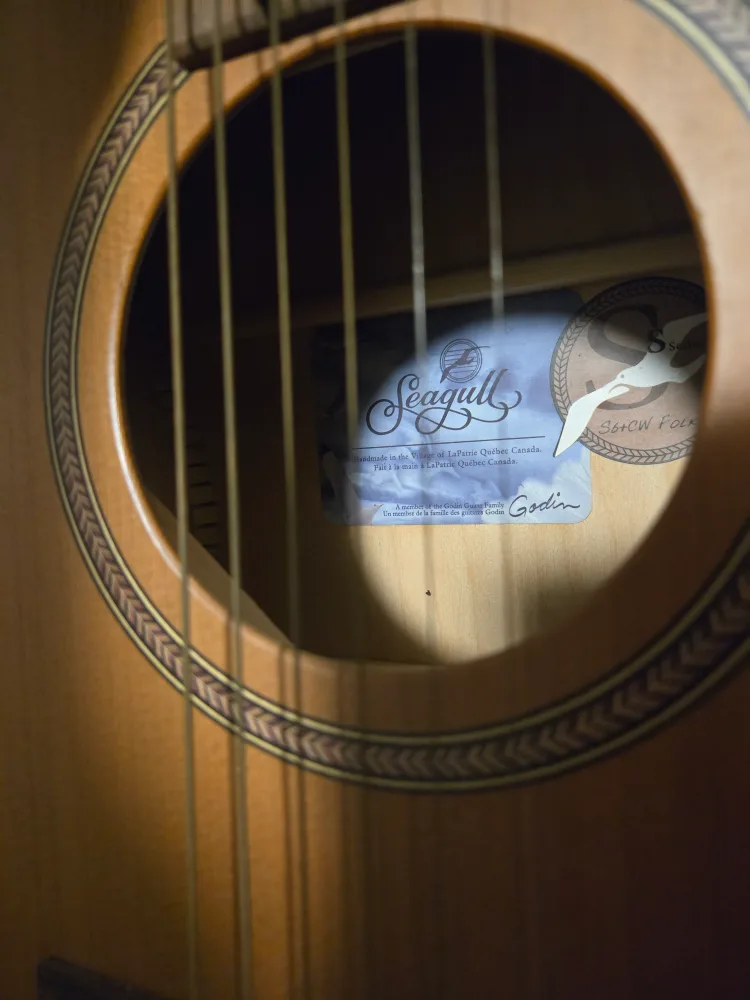 Seagull S6 CW Folk Acoustic Guitar image indicator(2)