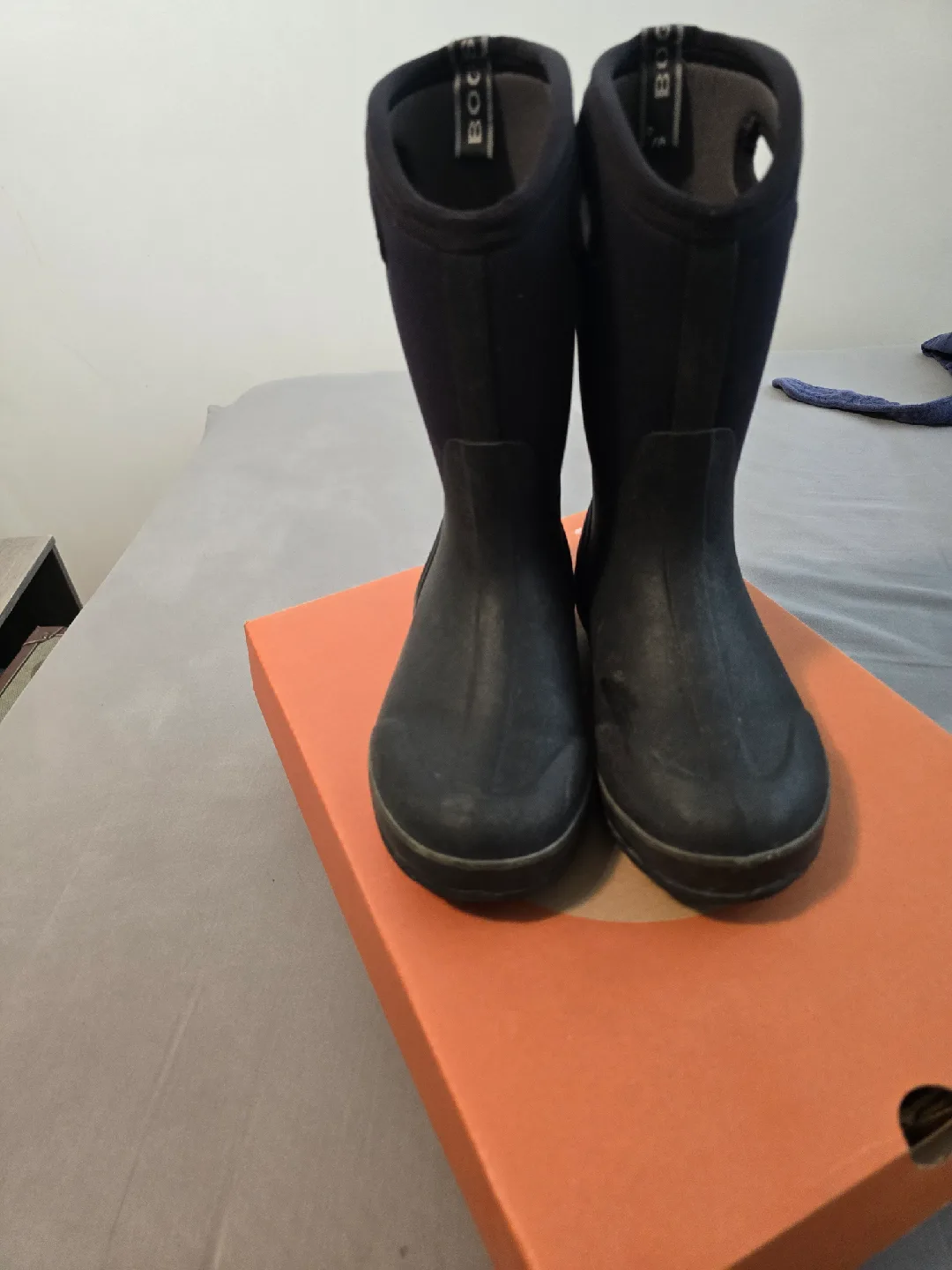 Bogs  Winter Boots, Size 5 Kids ( EUR38) In Very good condition image indicator(3)