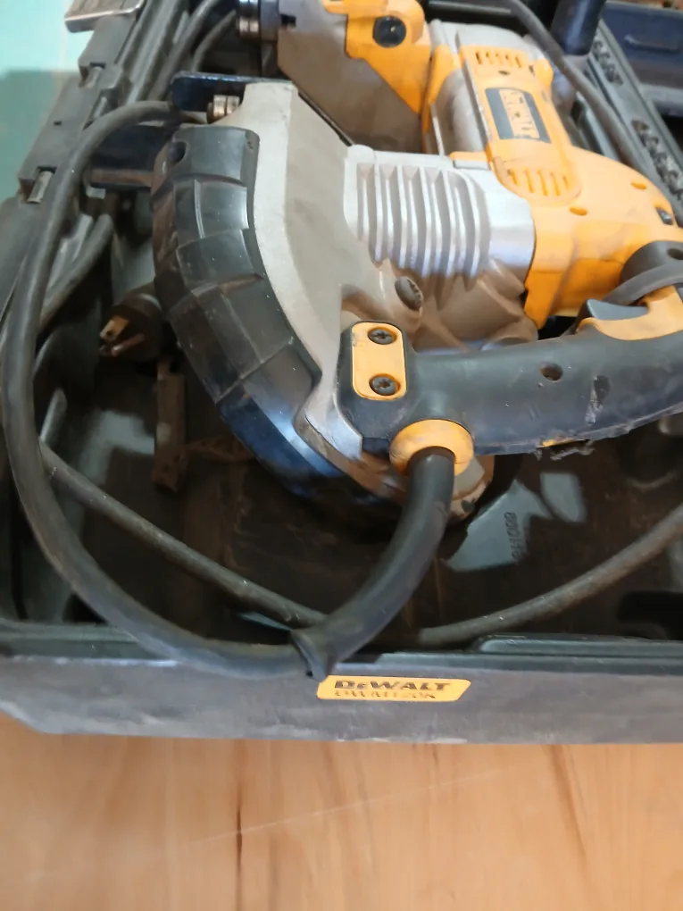 DeWalt Power Tool Combo Kit image indicator(5)