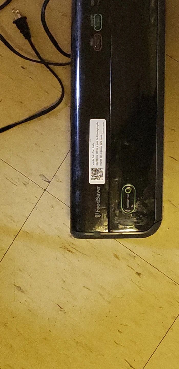 FoodSaver Vacuum Sealer - photo 2