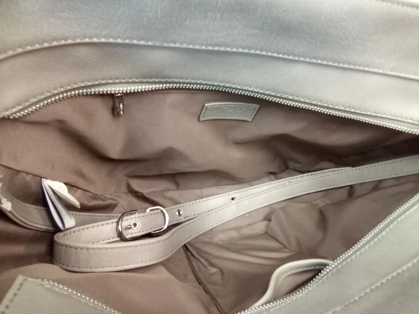 Matt & Nat Grey Tote Bag image indicator(2)