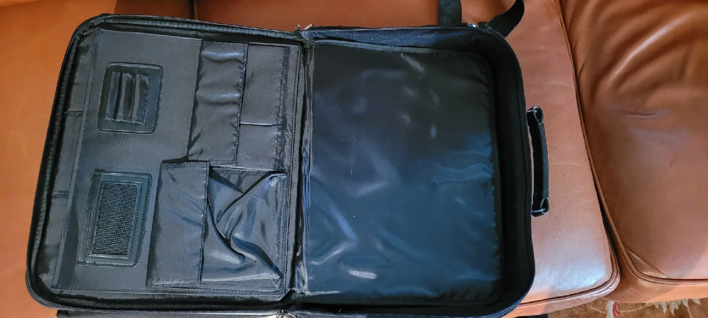 Laptop Briefcase image indicator(3)