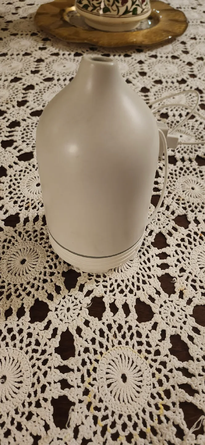 White Ceramic Diffuser image indicator(2)