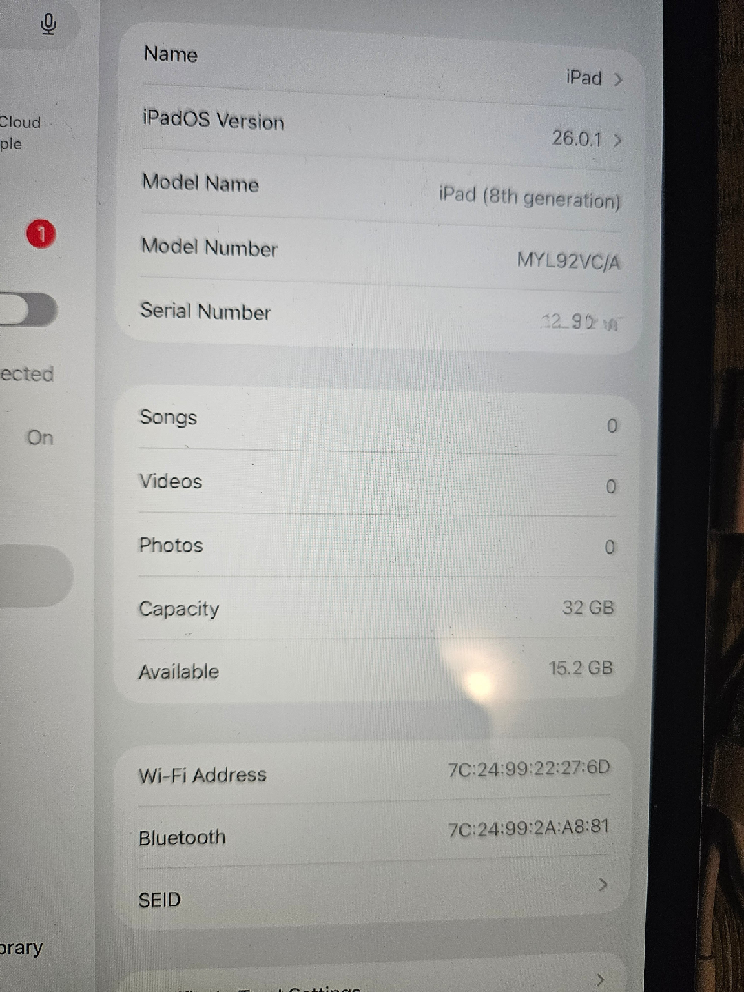 Apple iPad 8th Generation 32GB - photo 3