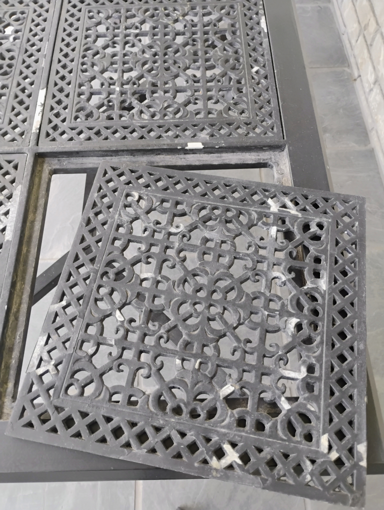Patio Table - Black Metal - photo 4