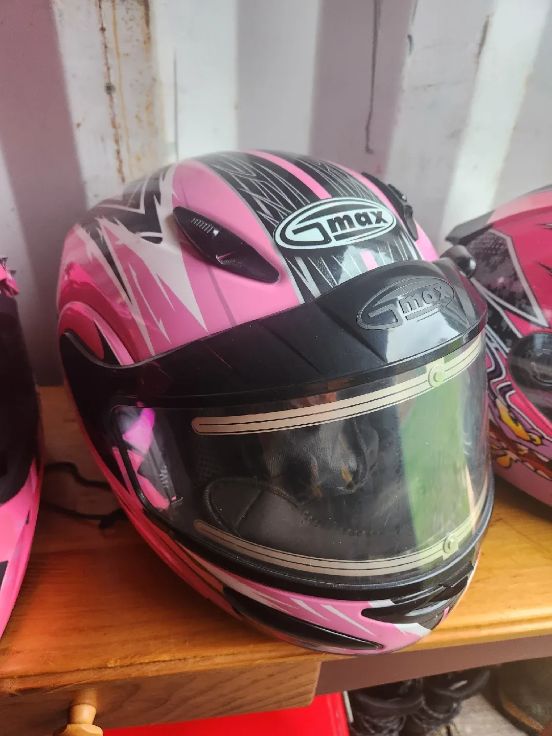 GMAX & FXR Snowmobile Helmets image indicator(3)