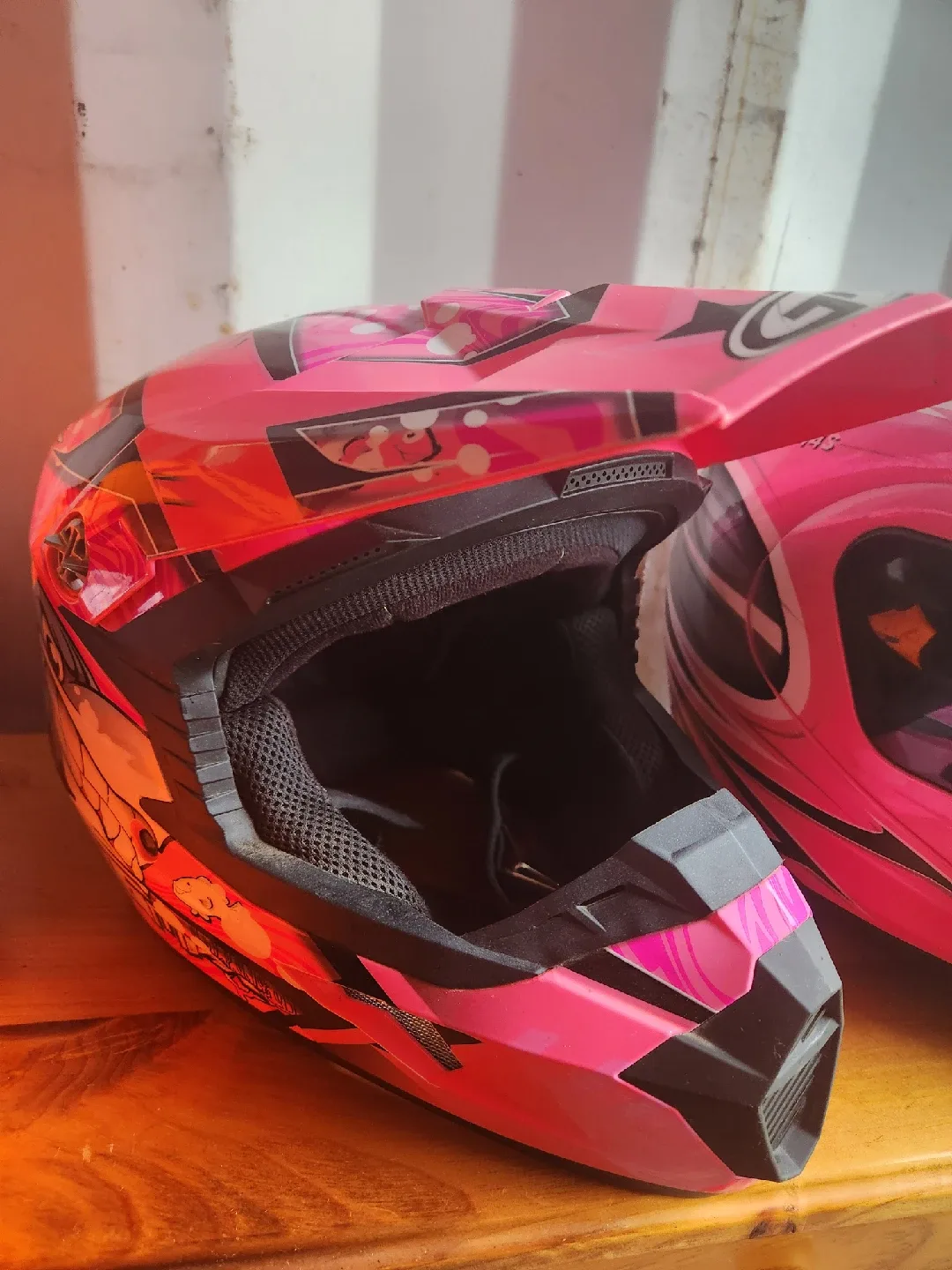 GMAX & FXR Snowmobile Helmets image indicator(4)