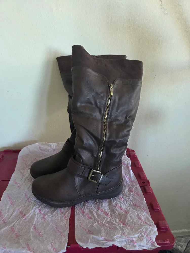 Dream Pairs Brown Knee High Boots size 8 thumbnail