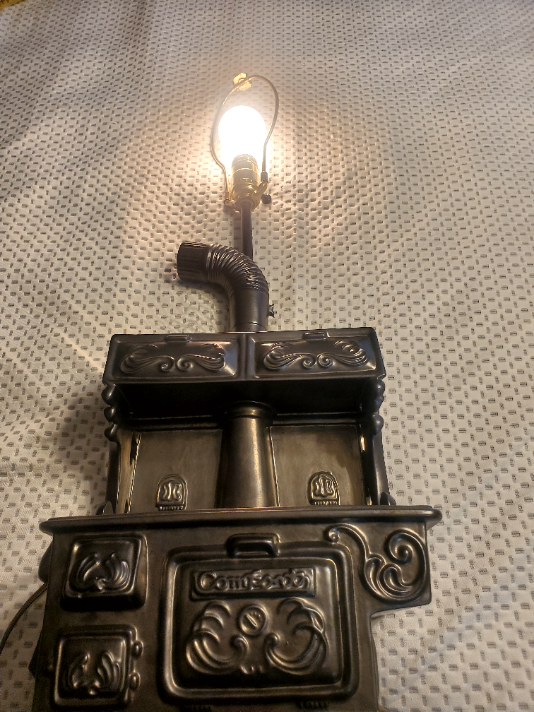 Vintage Comstock Castle Stove Lamp - photo 2