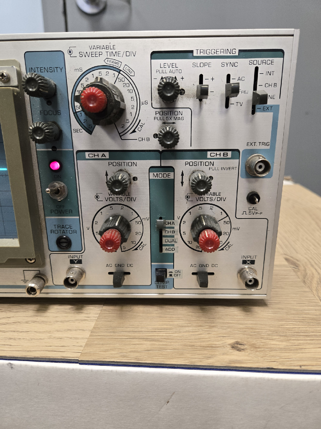 Metermaster Oscilloscope Model 65601 - photo 2
