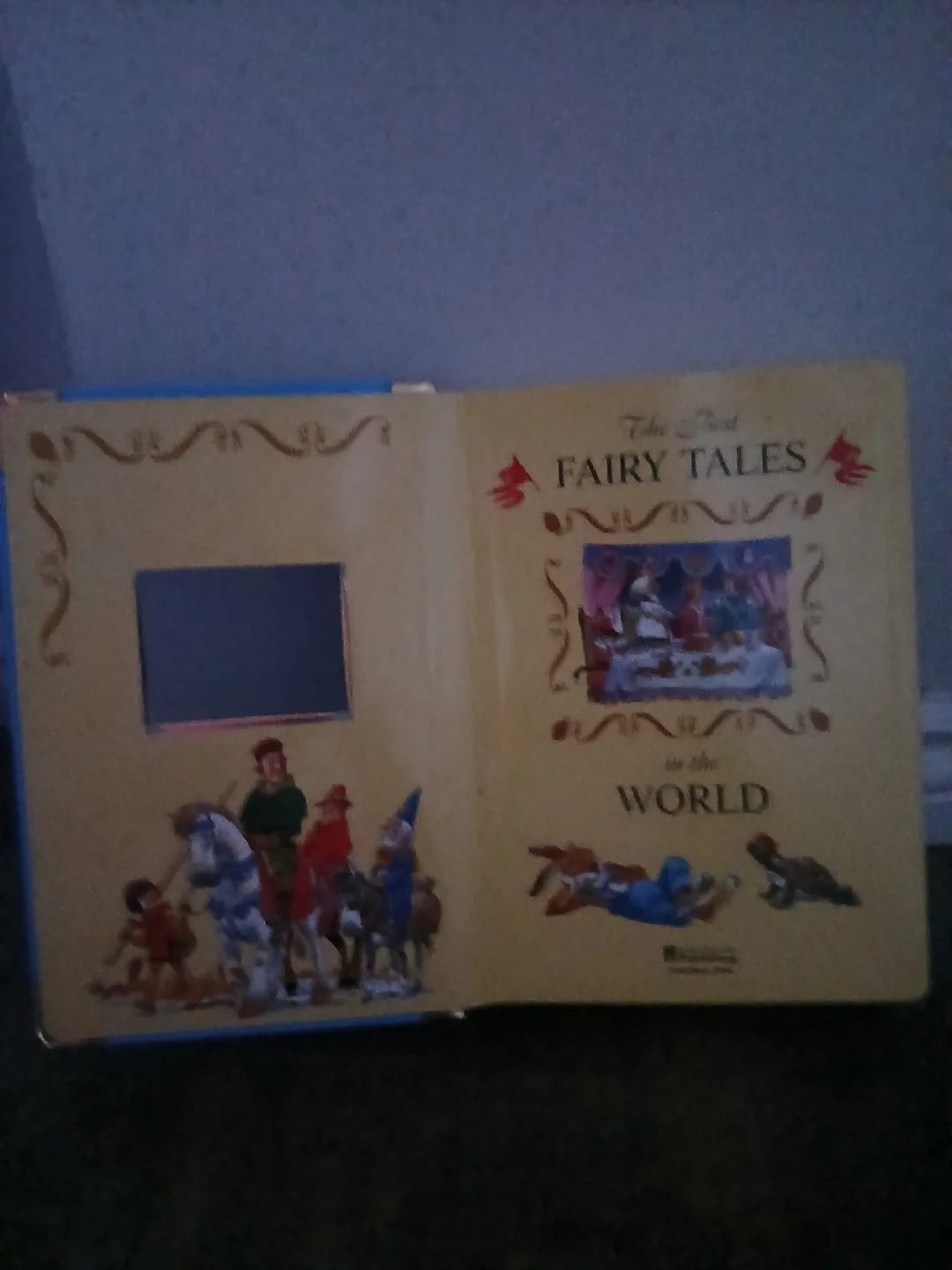The Best Fairy Tales in the World Book image indicator(2)