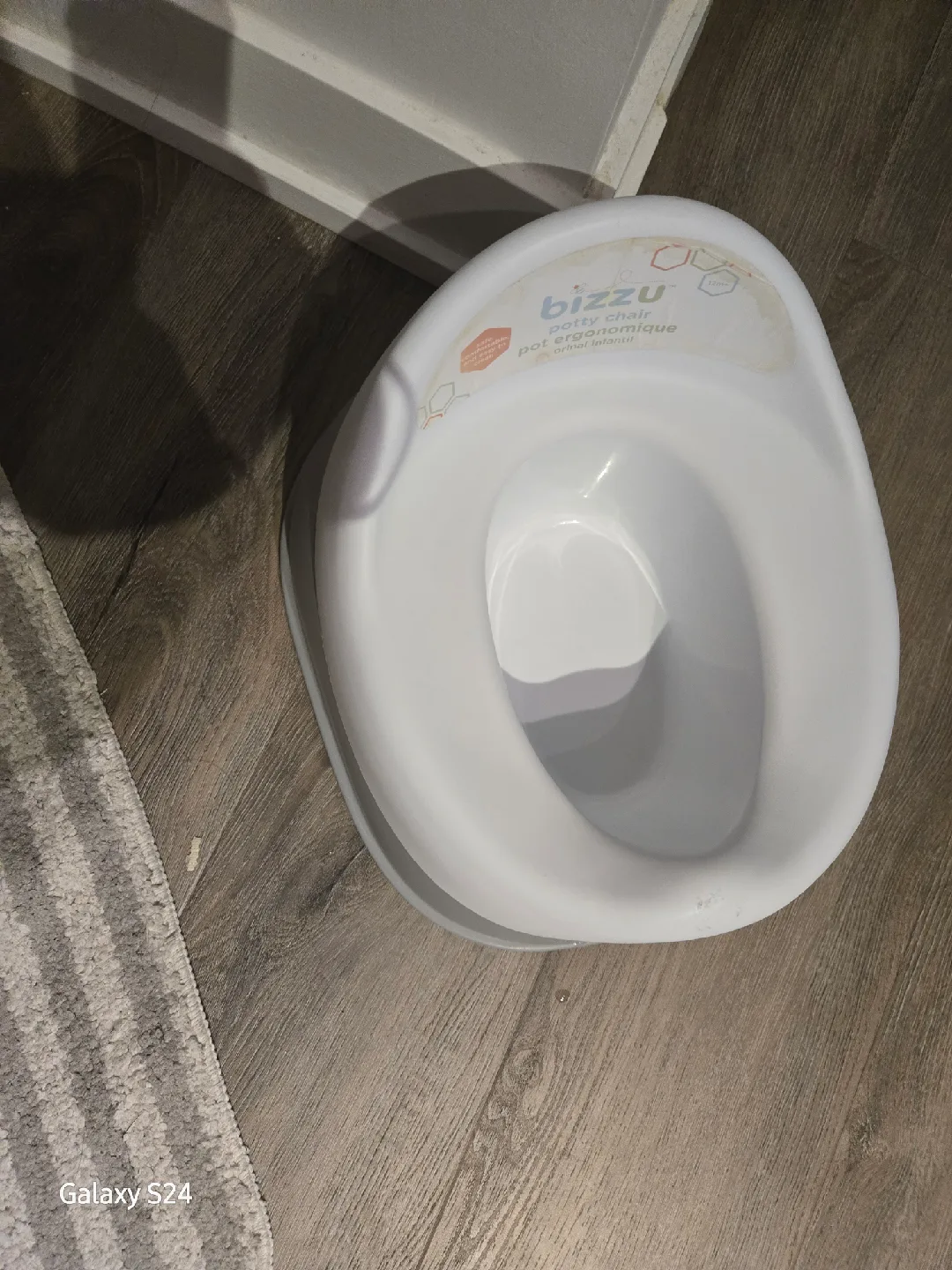 Bizzu Potty Chair - Grey & White thumbnail