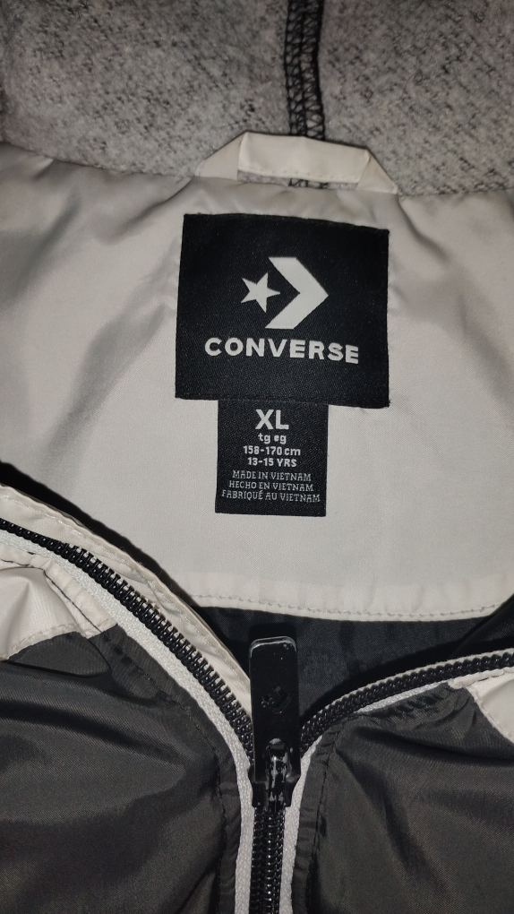 Converse Puffer Jacket XL - Like New! - photo 3