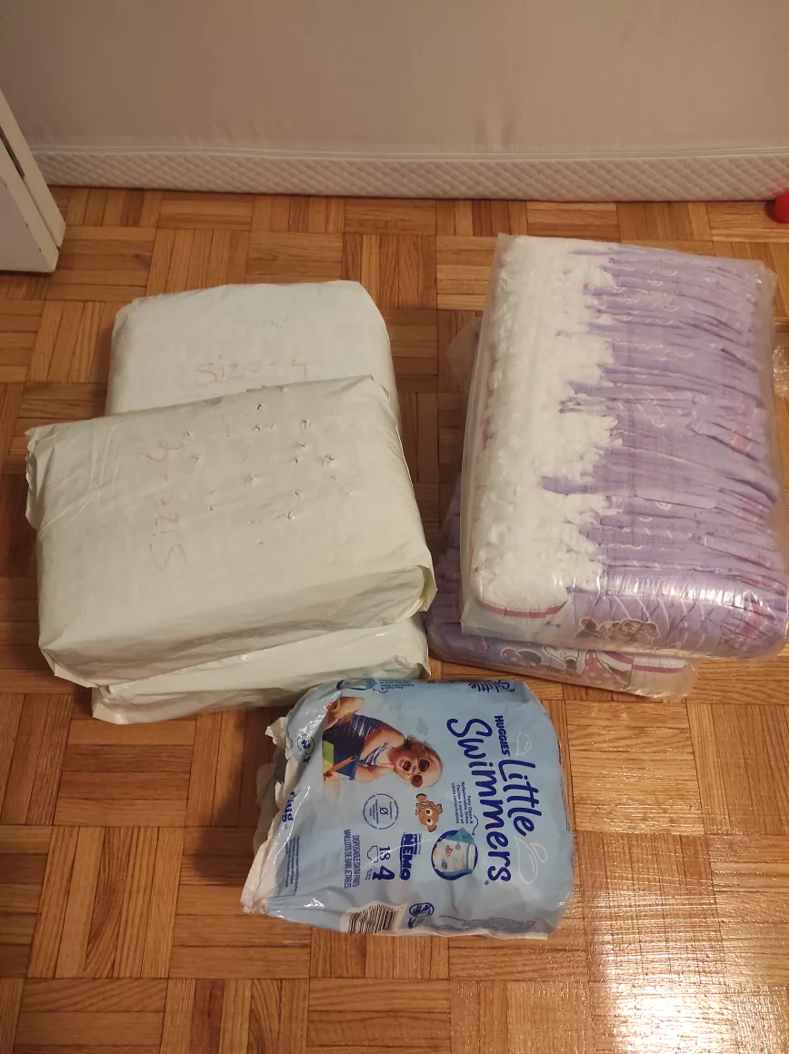 pampers size -4 diaper, pulls ups 4t-5t thumbnail