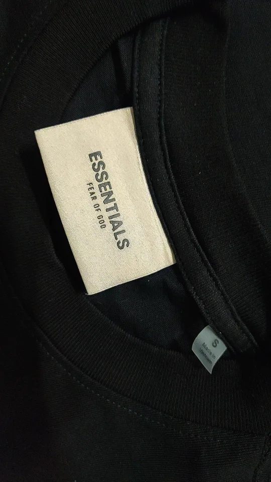Essentials Fear of God Black T-Shirt - Size S image indicator(3)