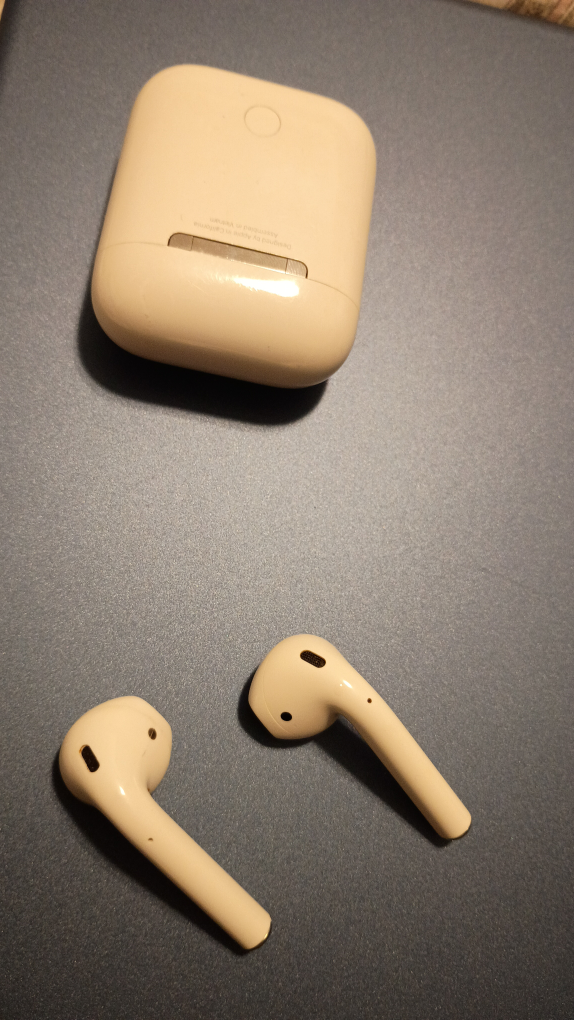 Apple AirPods 2nd Generation - Beige