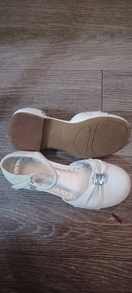 Smartfit White Girls' Dress Shoes - Size 9 1/2 image indicator(2)