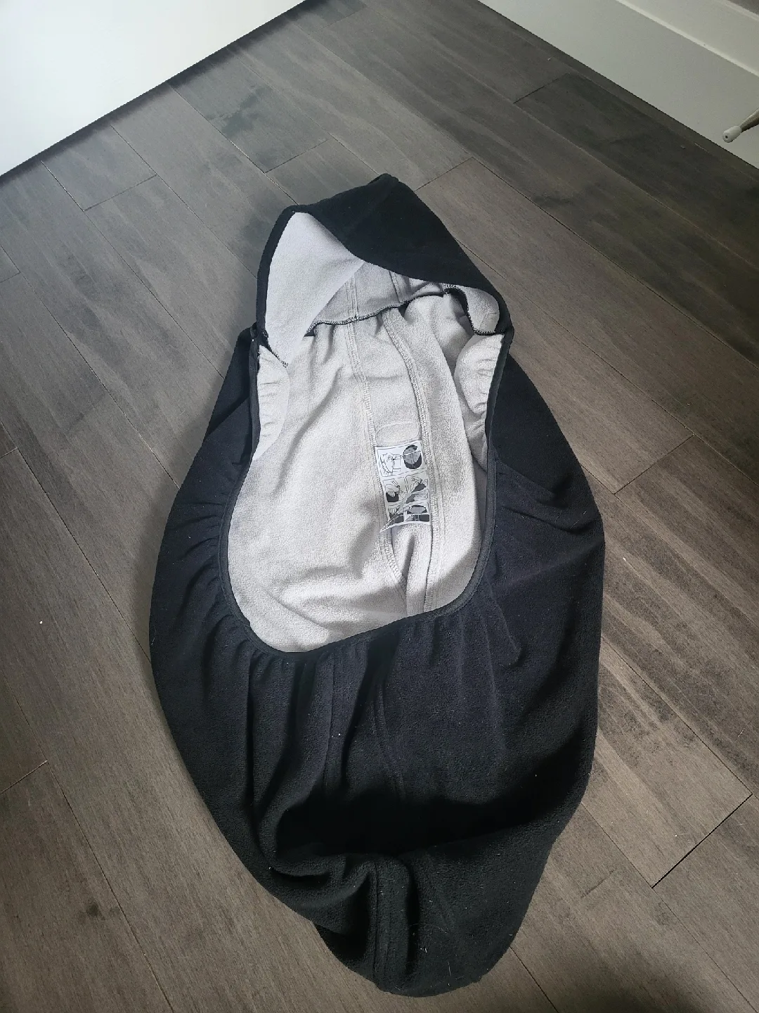 BabyBjorn Baby Carrier AND Cover - Black image indicator(3)