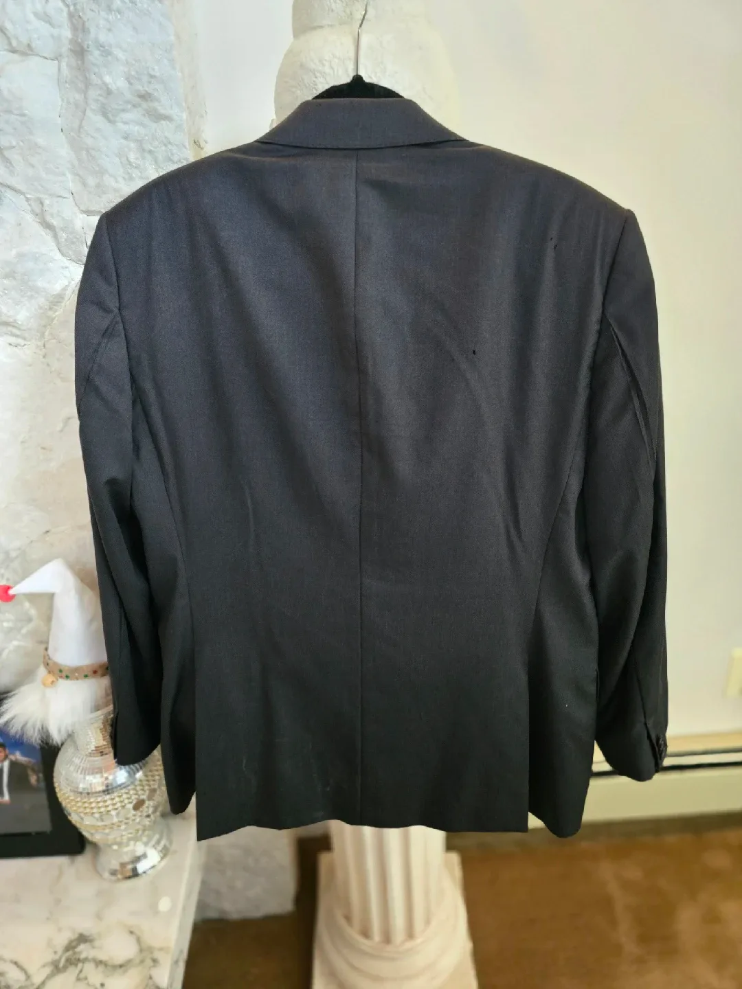 Hugo Boss Selection Suit - Size 42R - Guabello and Hugo Suit image indicator(6)