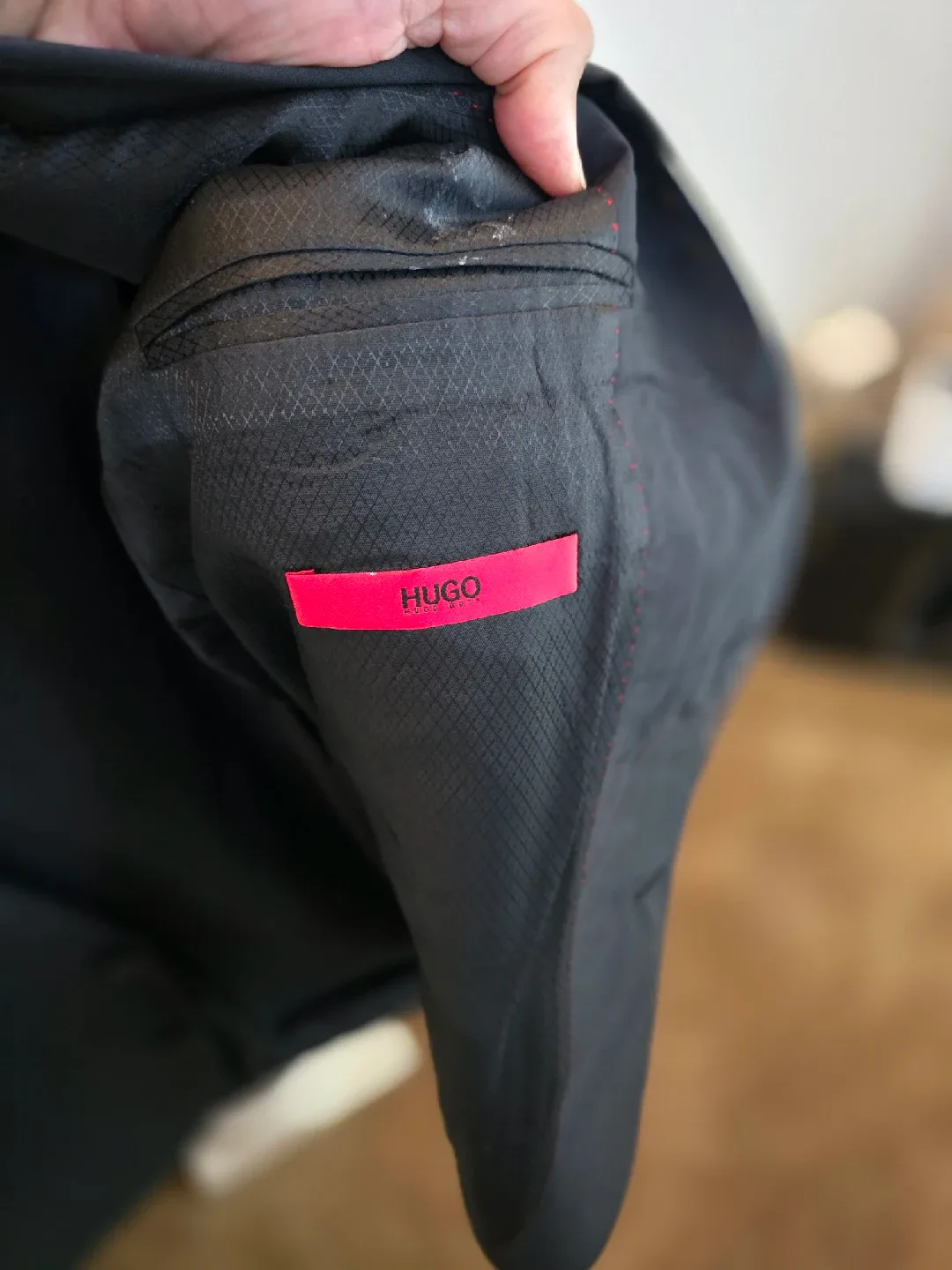 Hugo Boss Selection Suit - Size 42R - Guabello and Hugo Suit image indicator(8)