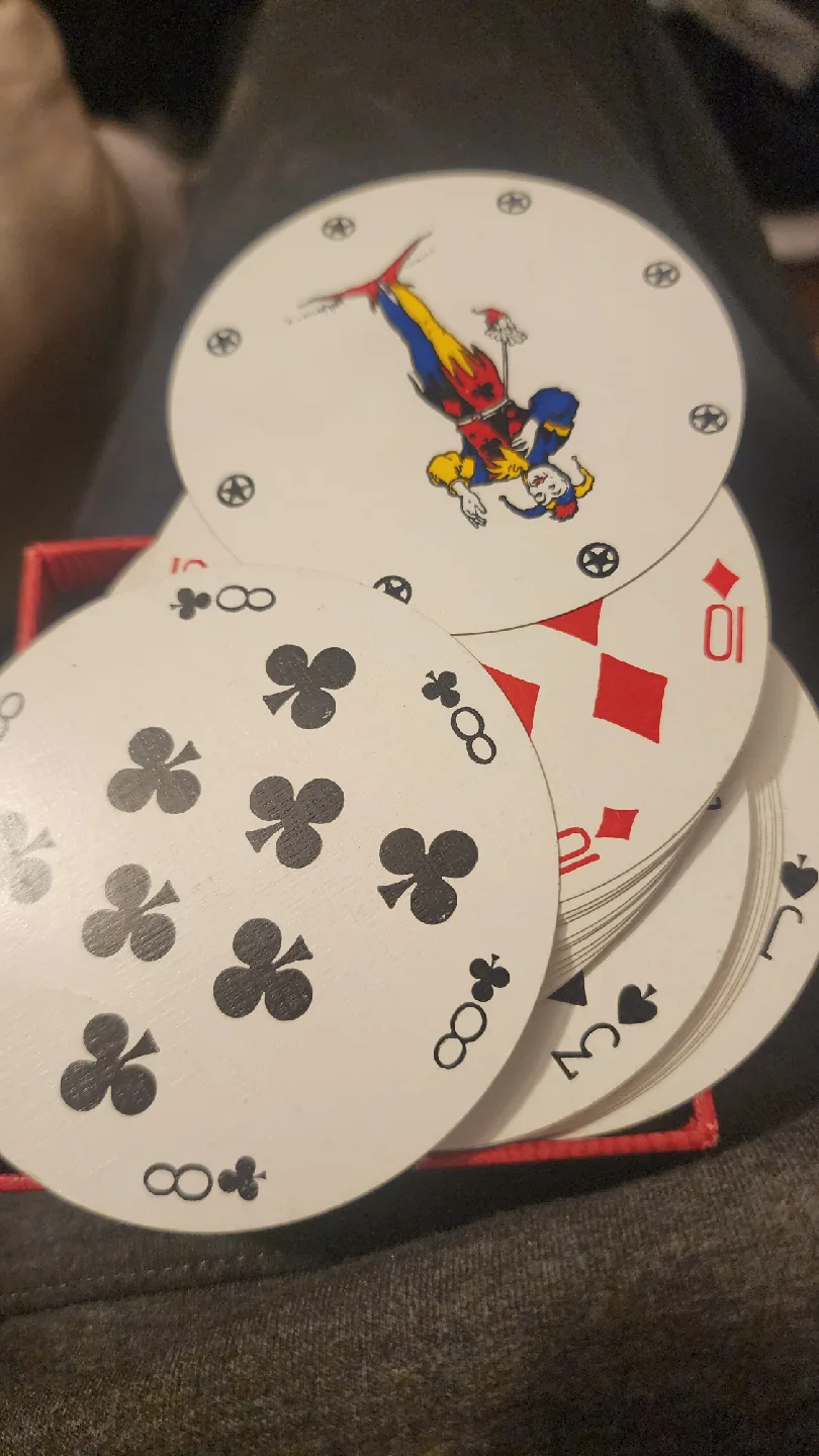 Waddingtons Rondo Circular Playing Cards image indicator(2)