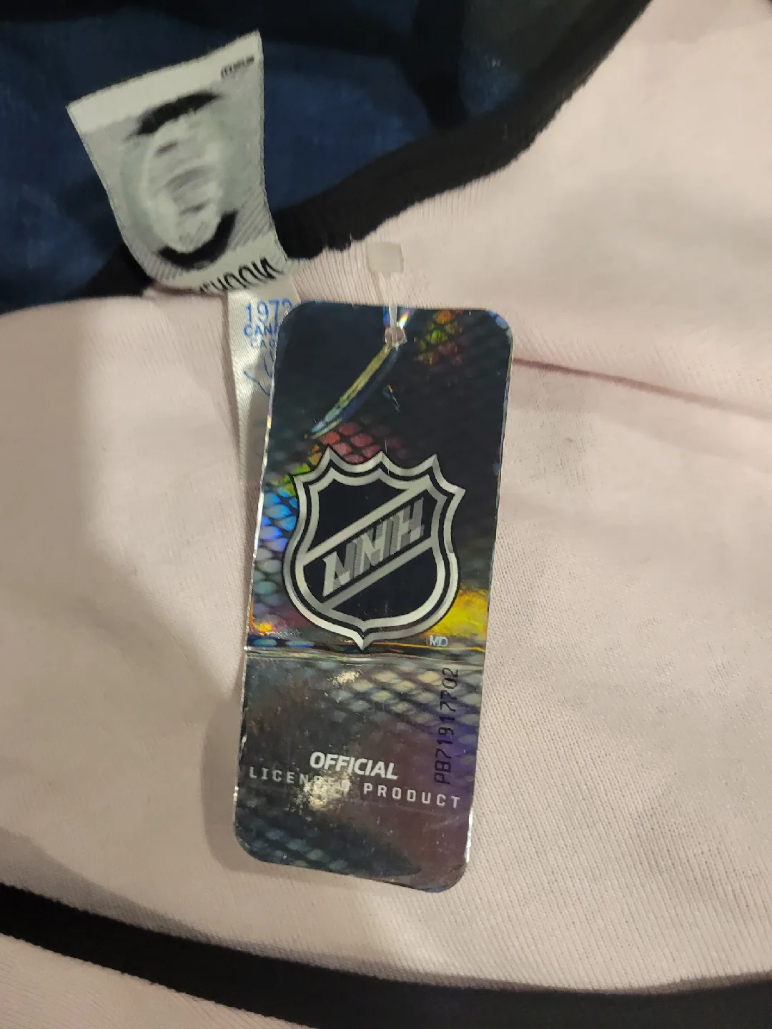 Toronto Maple Leafs NHL Pink Tank Top image indicator(2)