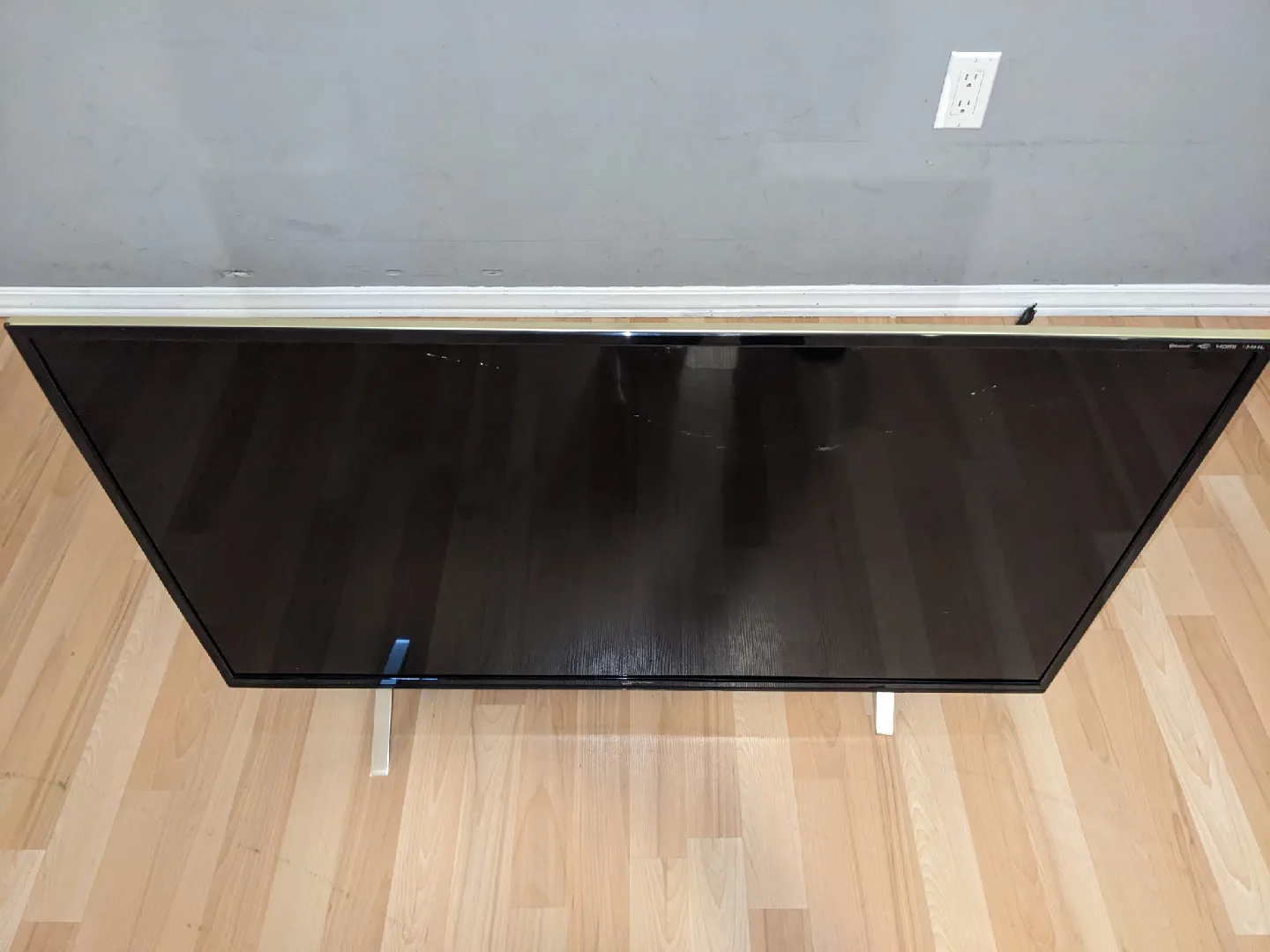 Micromax 43X6300MHD 43" LED TV (Damaged) image indicator(8)