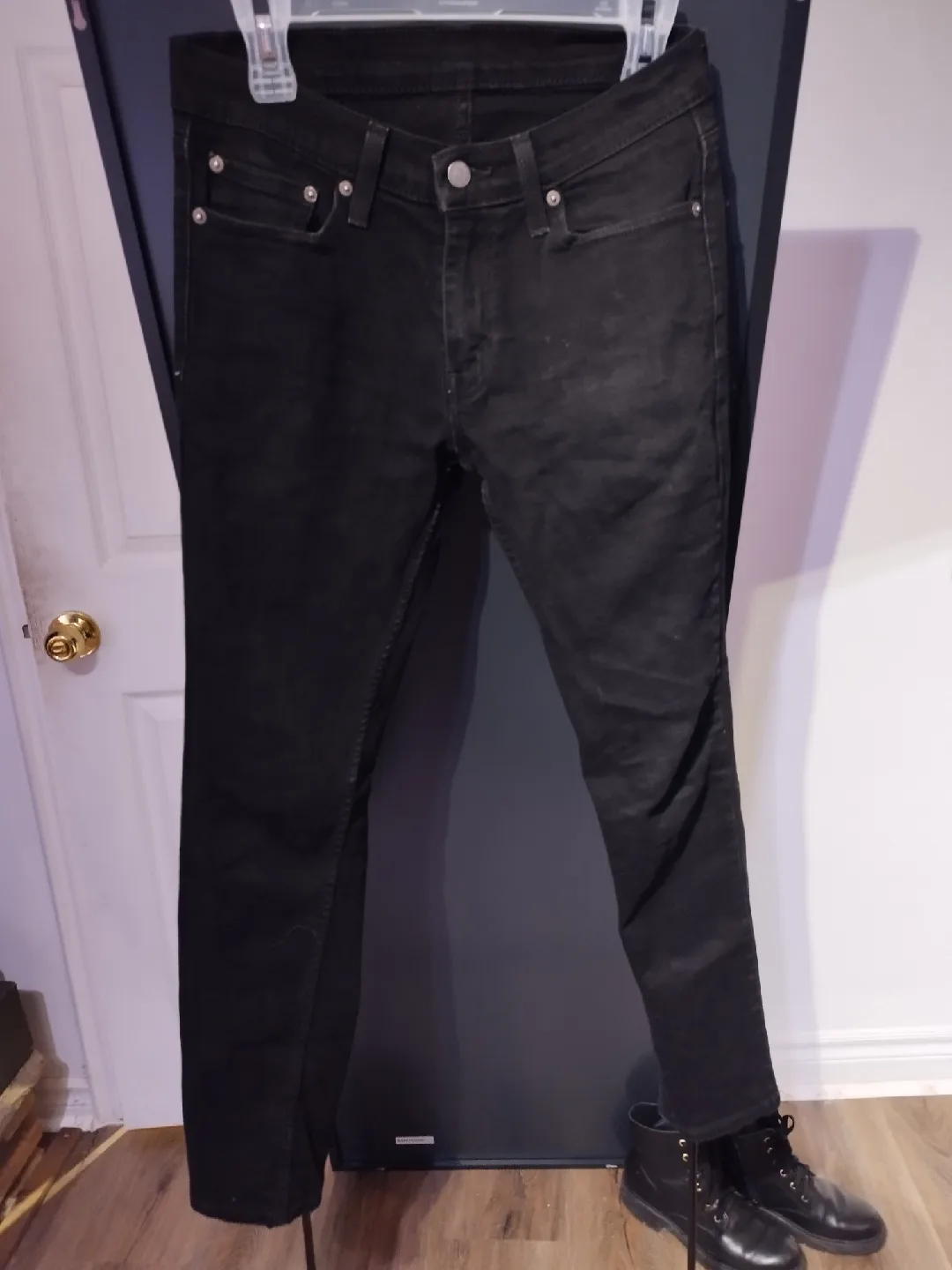 Levi's Black Jeans bundle image indicator(2)