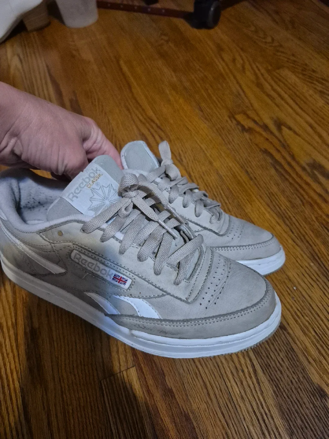 Reebok Classic Sneakers, Size 8 thumbnail