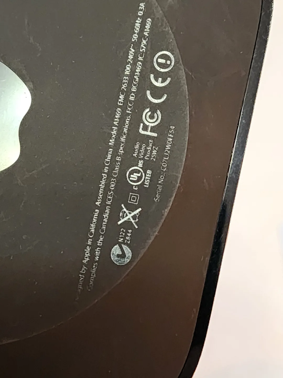 Apple TV A1469 (3rd Generation) with Remote and Box image indicator(3)