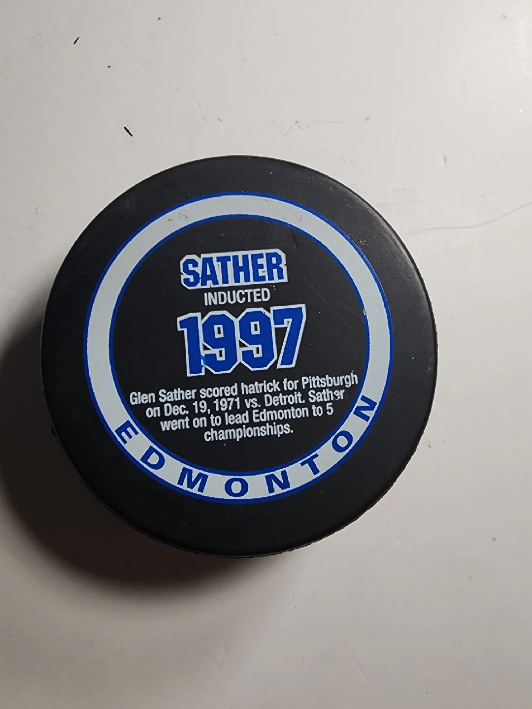 Hockey Hall of Fame & Edmonton Oilers Hockey Puck thumbnail