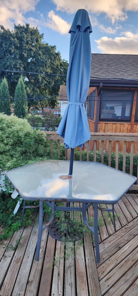 Outdoor Patio Table & Umbrella image indicator(4)