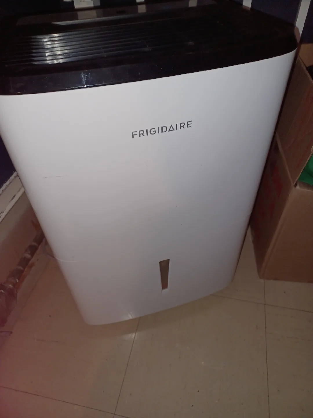 Frigidaire Dehumidifier - Great Condition! image indicator(2)