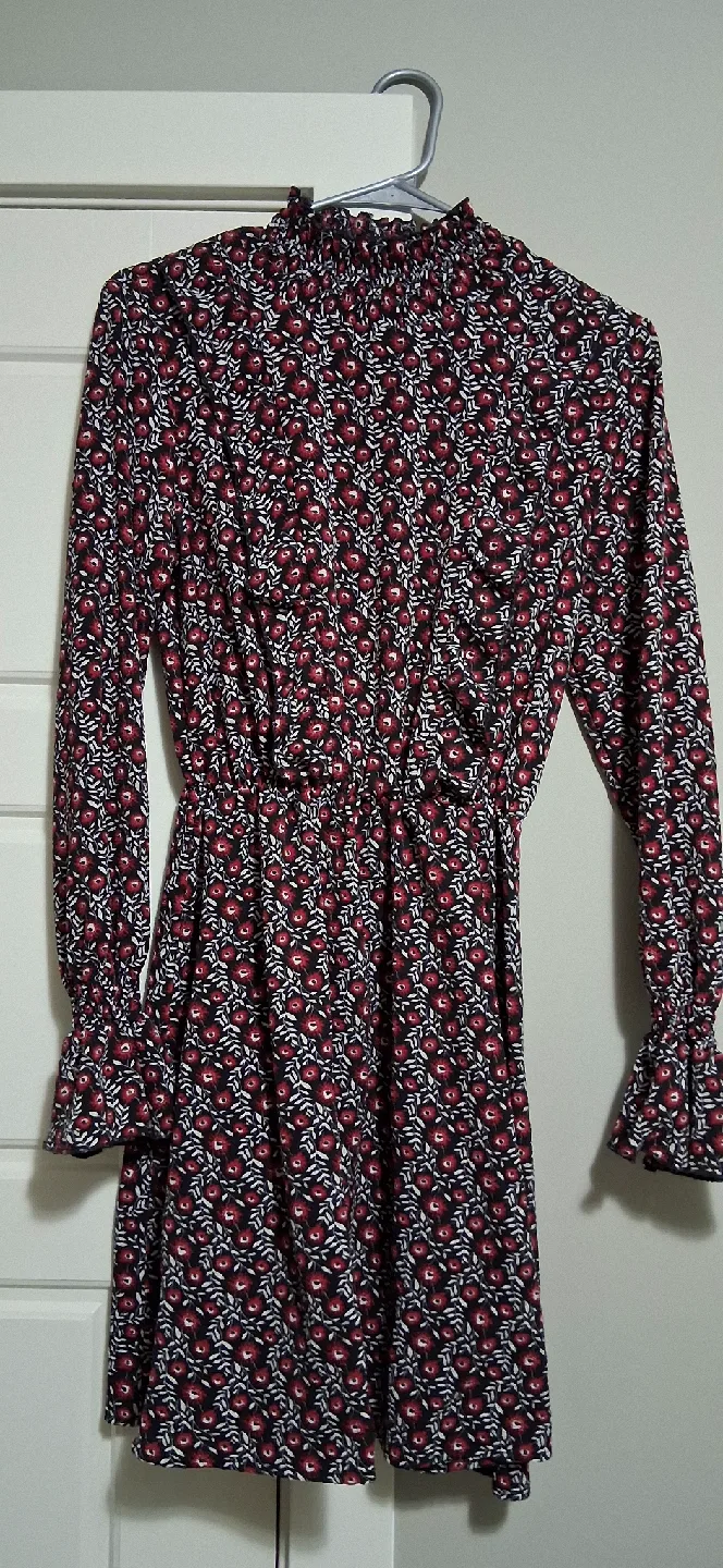 Floral Print Long Sleeve Dress thumbnail