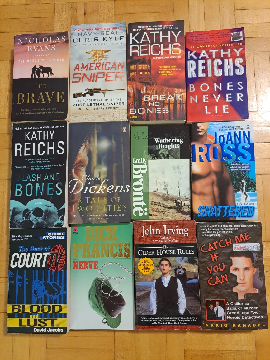 Mixed Lot of Paperback Books image indicator(2)