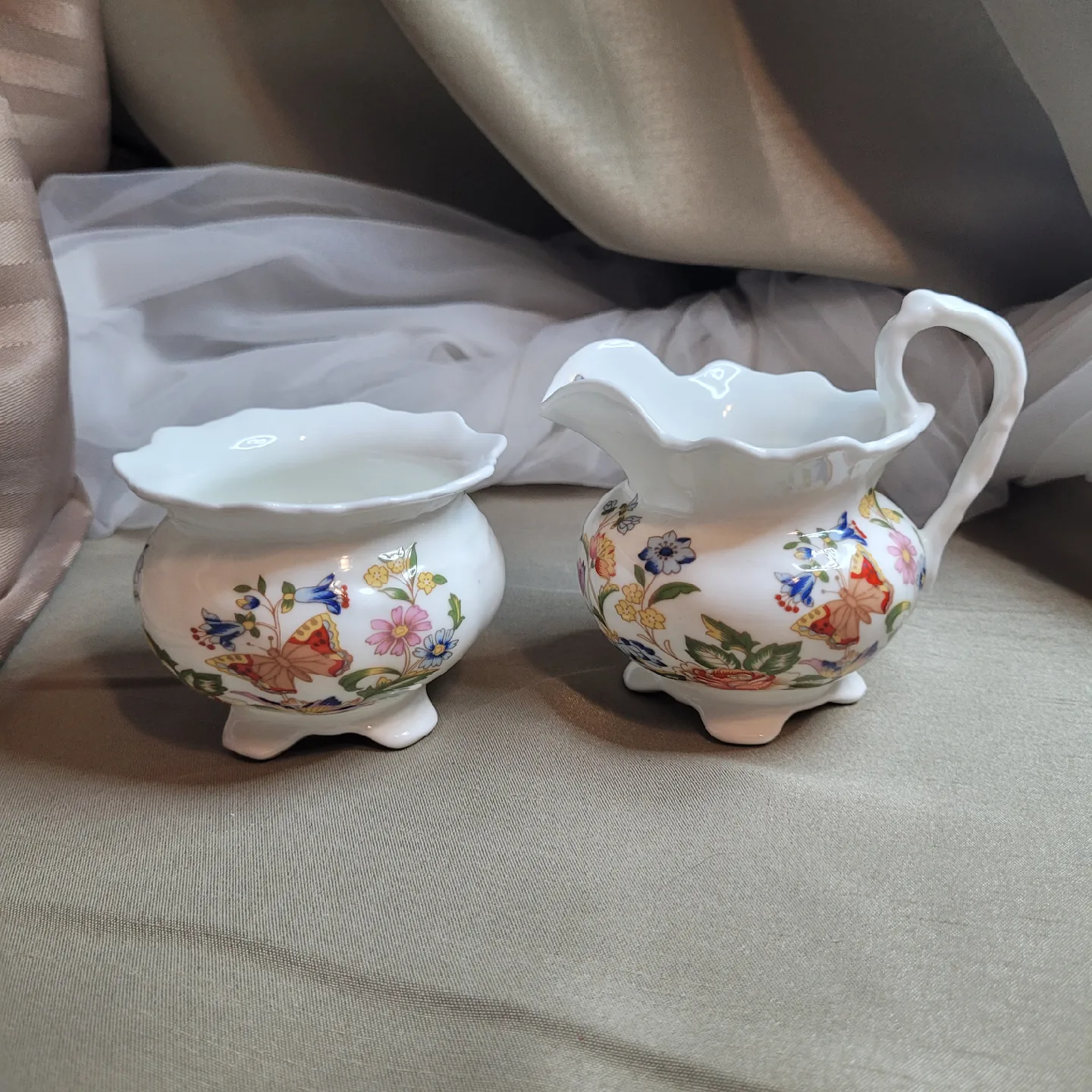 Aynsley Bone China Creamer & Sugar Set - Green Cottage... image indicator(9)