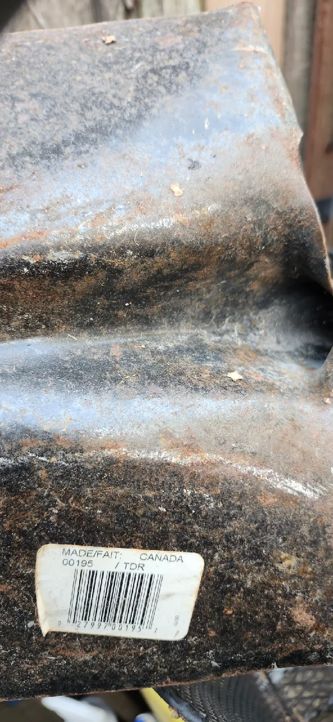 True Temper Shovel - Made in Canada for new 26 $ +taxes image indicator(4)