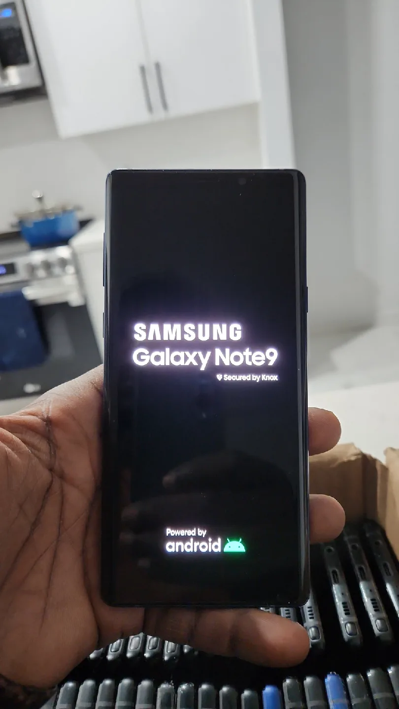 Samsung Galaxy Note 9 - 128GB Storage unlocked Great Condition! image indicator(3)